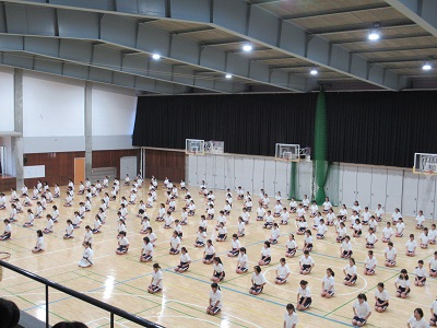 中１l H Rで空手発表会がありました 清泉ライフ 新着のお知らせ 清泉女学院中学高等学校